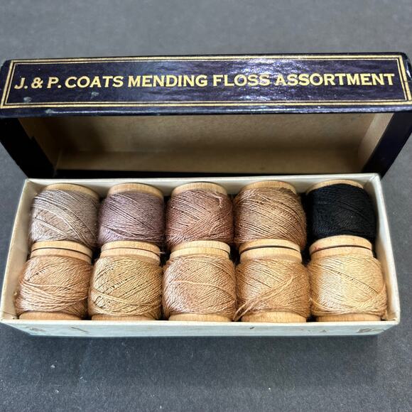 J & P Antique 1940's Mending Floss Assortment A-47 in Original Box - Picture 2 of 9